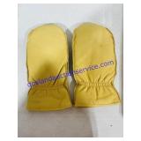Grips Leather Mittens
