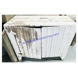 Antique Painted Wooden Cabinet (17x41x37',