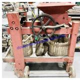 Antique Apple Cider Press (Damage)