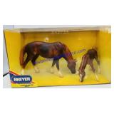 Breyer Traditional "Grazing Mare & Foal Gift Set"