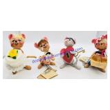 4 Annalee Collectible Dolls