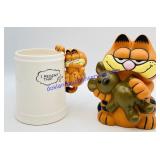 Garfield Ceramic Mug and Plastic Bank
