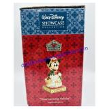 Jim Shore Disney ï¿½Heartwarming Holidayï¿½ Figure