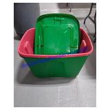 2 Totes W/Lids