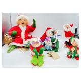5 Annalee Collectible Christmas Dolls