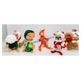 5 Annalee Collectible Dolls