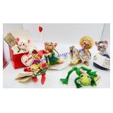 6 Annalee Collectible Dolls