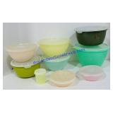 Tupperware (all have lids)