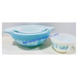 Set of 5 Pyrex Bowls