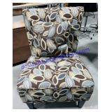 Accent Chair. 35ï¿½