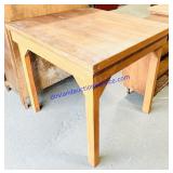 Wooden Table 30x27x27"