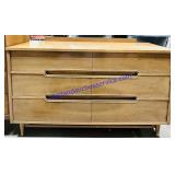 Kroehler Walnut 6 Drawer Dresser (54x19x32", w/