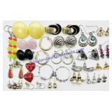 (24) Pairs of Mixed Earrings