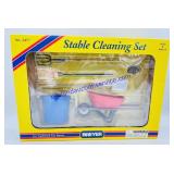 Breyer Stable Cleaning Set