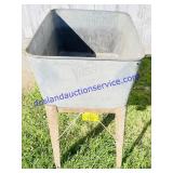 Voss Galvanized Wash Tub & Stand