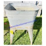 Peeves Galvanized Wash Tub & Stand