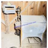 Hurley Antique Washer Drum & Ringer