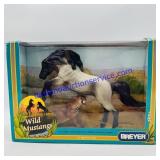 Breyer Rearing Blue Roan Stallion & Tawny Cougar