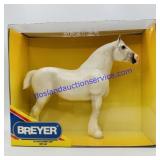 Breyer Gladwin Lundy Grey Laby
