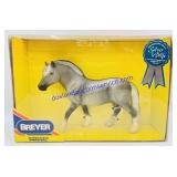 Breyer Traditional Silver Wolfe