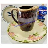 Assorted Ceramic Pieces