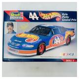 Revell Monogram 44 Kyle Petty Grand Prix