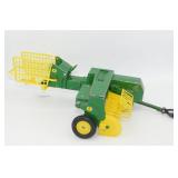 1/16th Scale Ertl John Deere Square Baler