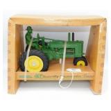 1/16th Scale Ertl JD 40th Anniversary Tractor