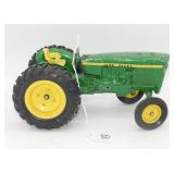 1/16th Scale John Deere Tractor