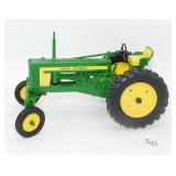 1/16th Scale John Deere Tractor
