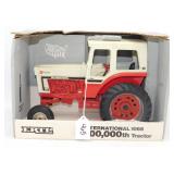 1/16th Scale Ertl International 1066 Farmall