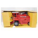 Ertl Massey-Ferguson 860 Combine
