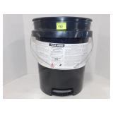 Black 5 Gallon Bucket