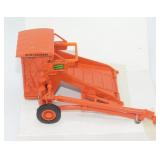 1/32nd Scale Allis Chalmers Roto-Baler