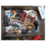 VINTAGE PLASTIC ANIMALS/TOYS