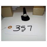 NICE RING HAS STAMP COULDNï¿½T GET CLEAR PIC