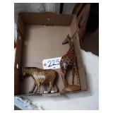 WOODEN GIRAFFE/ZEBRA
