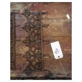 CAST IRON SHLF / HOOKS