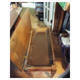 PIANO BENCH