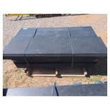 Truck tool box