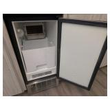 Ice maker