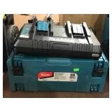 Makita Dual Battery Charger And Case 14.4-18 Volt