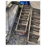 Wood step ladder, tag 432