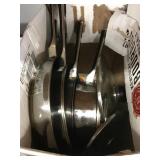 Oneida Skillets And Sauce Pans