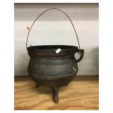Cast Iron Footed Pot 12x9