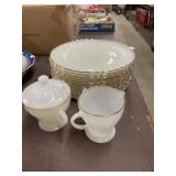 12 Plates And Sugar And Creamer Anchor Hocking