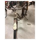 Unmarked Girls bicycle