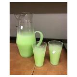 Frosted Green pitcher 2 glasses