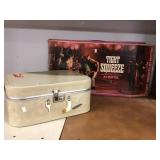 Tight Squeeze Mattel party game, Luggage