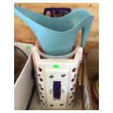 Plastic Pet Carrier And Pitcher